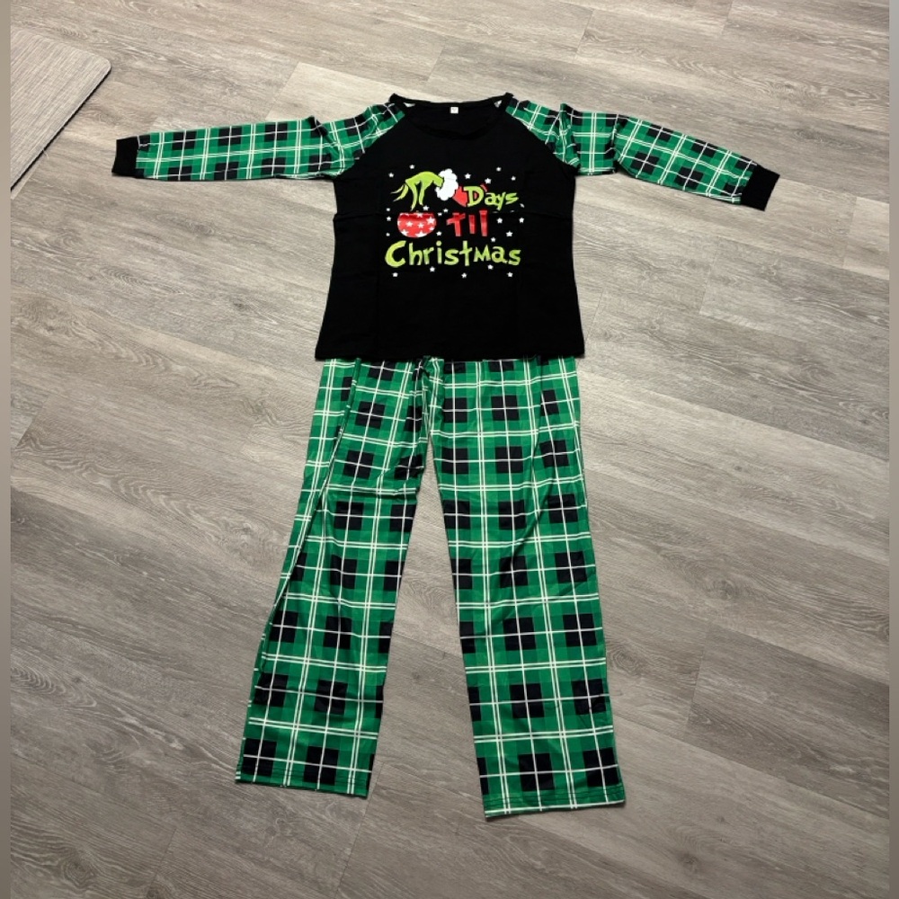 Christmas Countdown Pajama Set